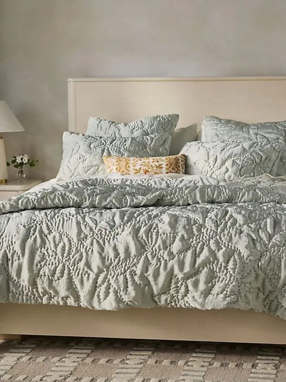 ANTHROPOLOGIE 
Silky Floral Stitched Quilt - Pale Sage